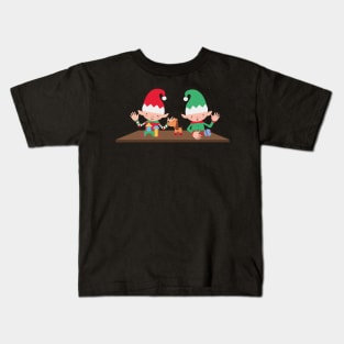 Santa's elves working Kids T-Shirt